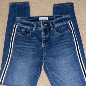 Dark wash mid-rise jeans